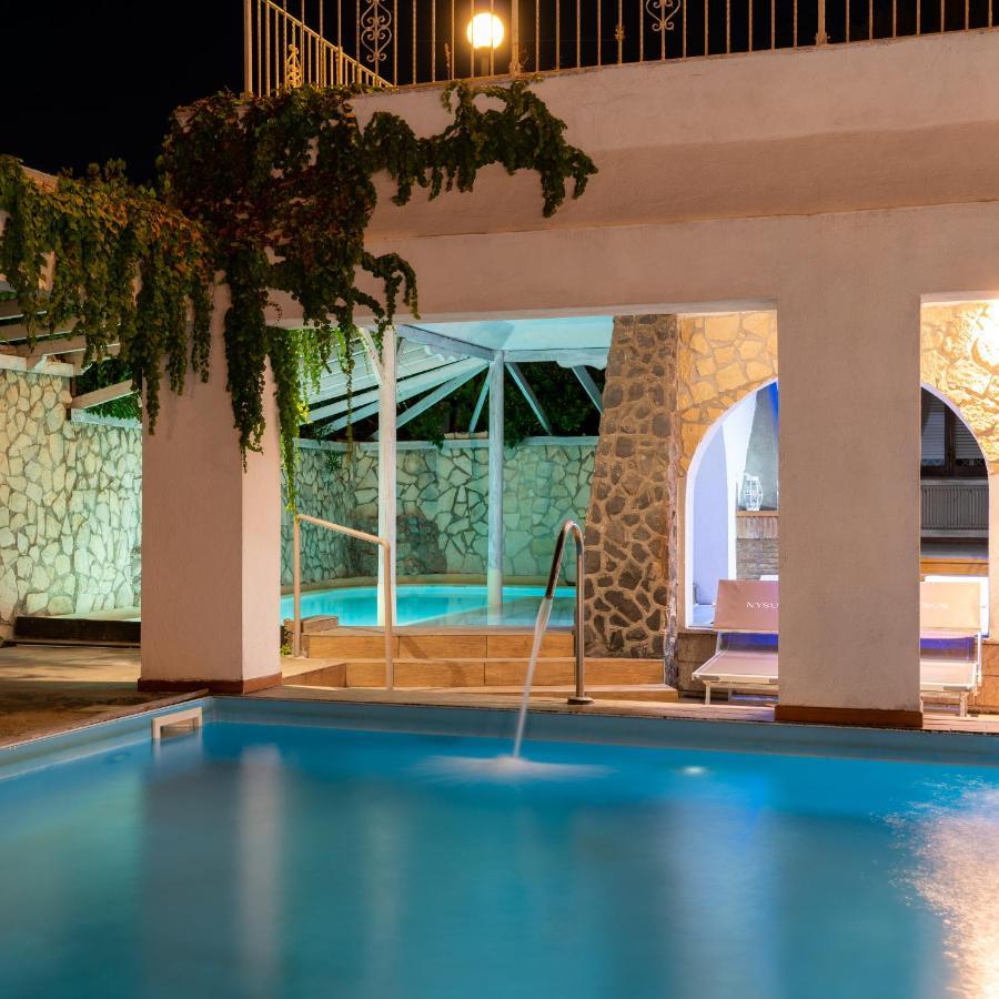 Edelweiss Hotel 3*