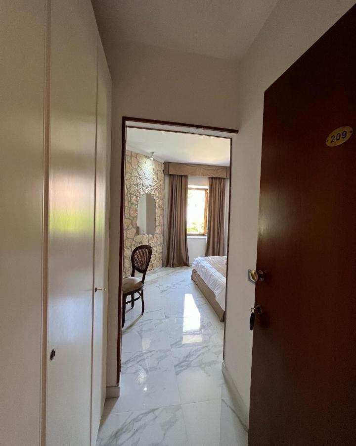 Hotel Edelweiss 3*
